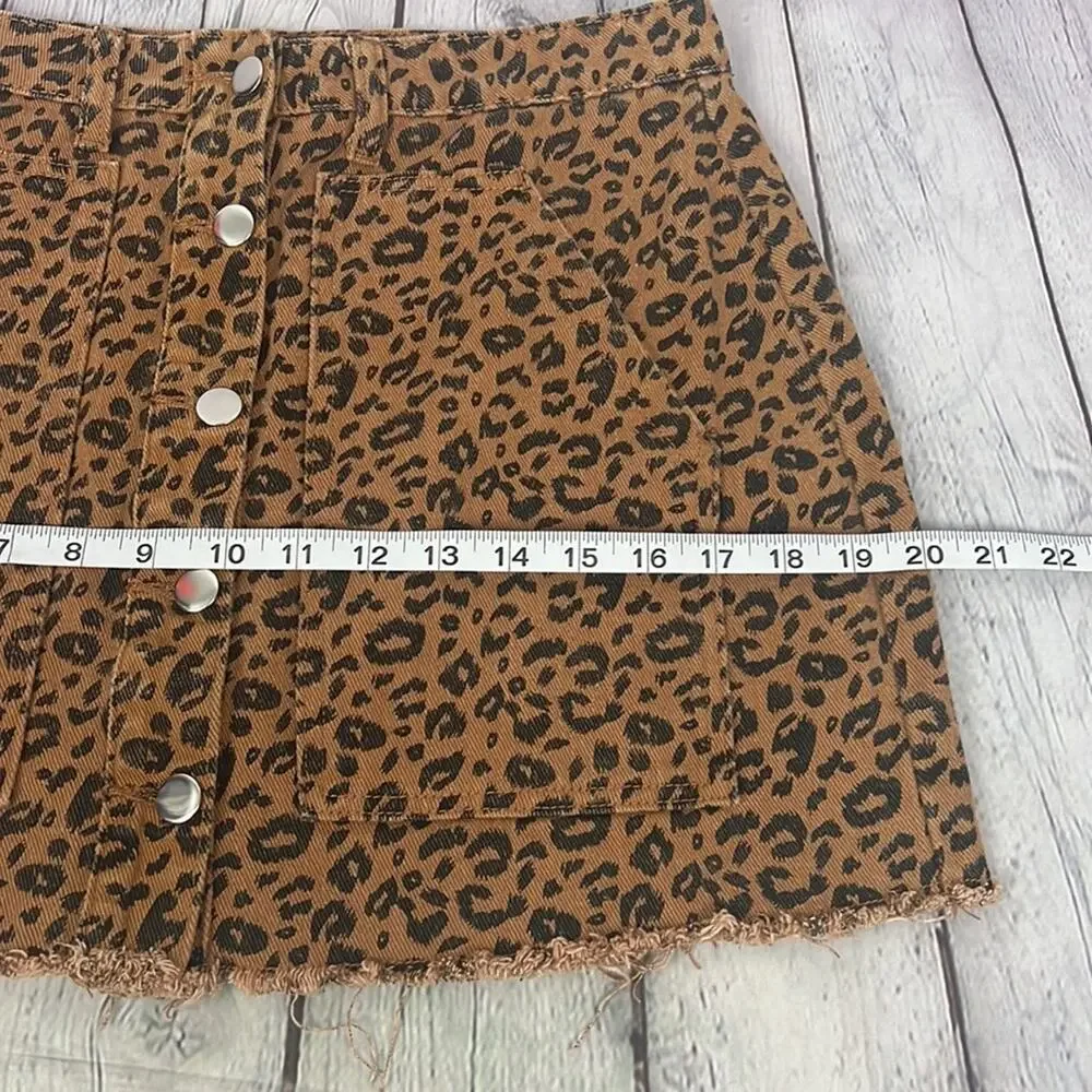 Mittoshop Leopard Print Denim Mini Skirt Size M Button Front Raw Hem Y2K Boho